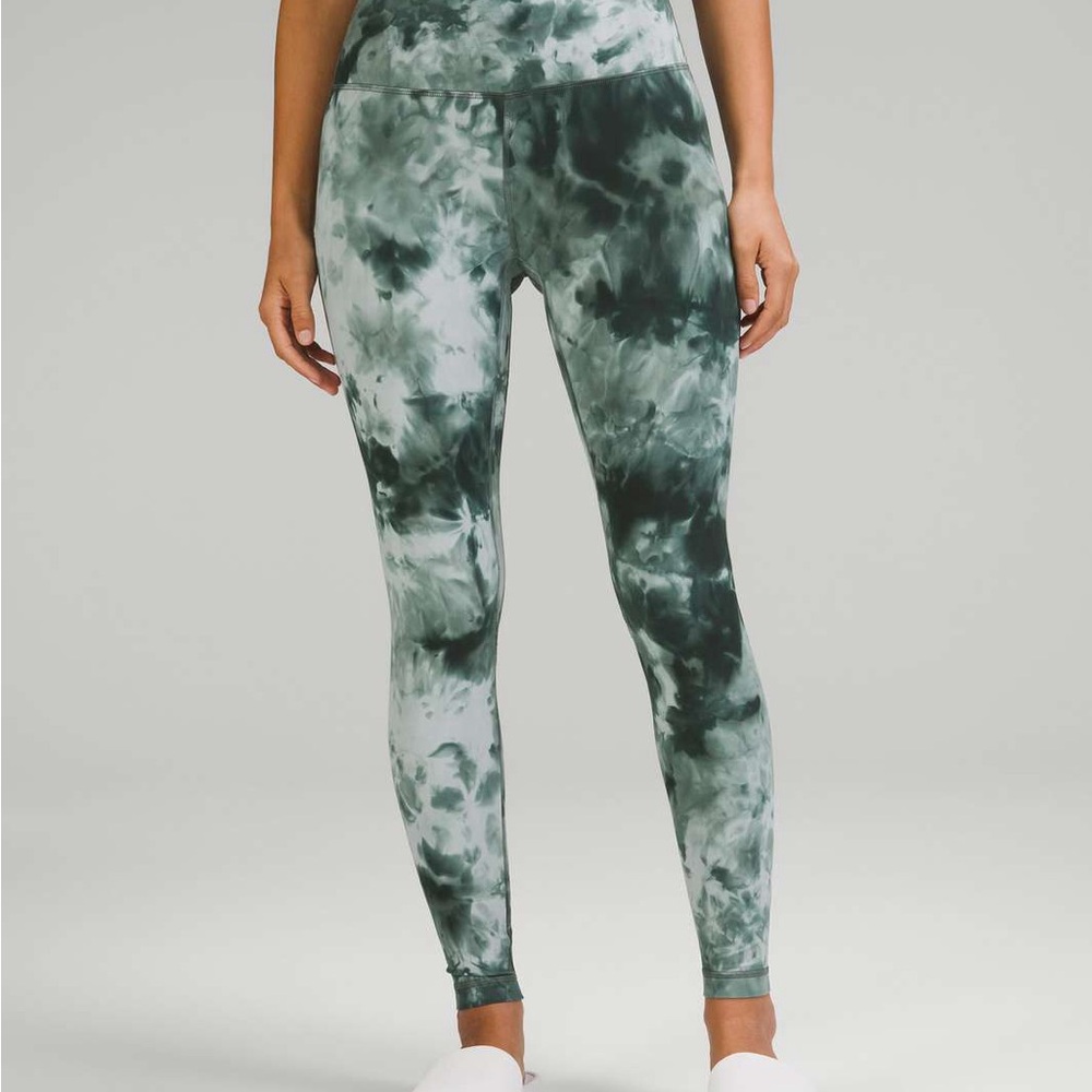 Lululemon size 8 Align High rise leggings Green dye colour